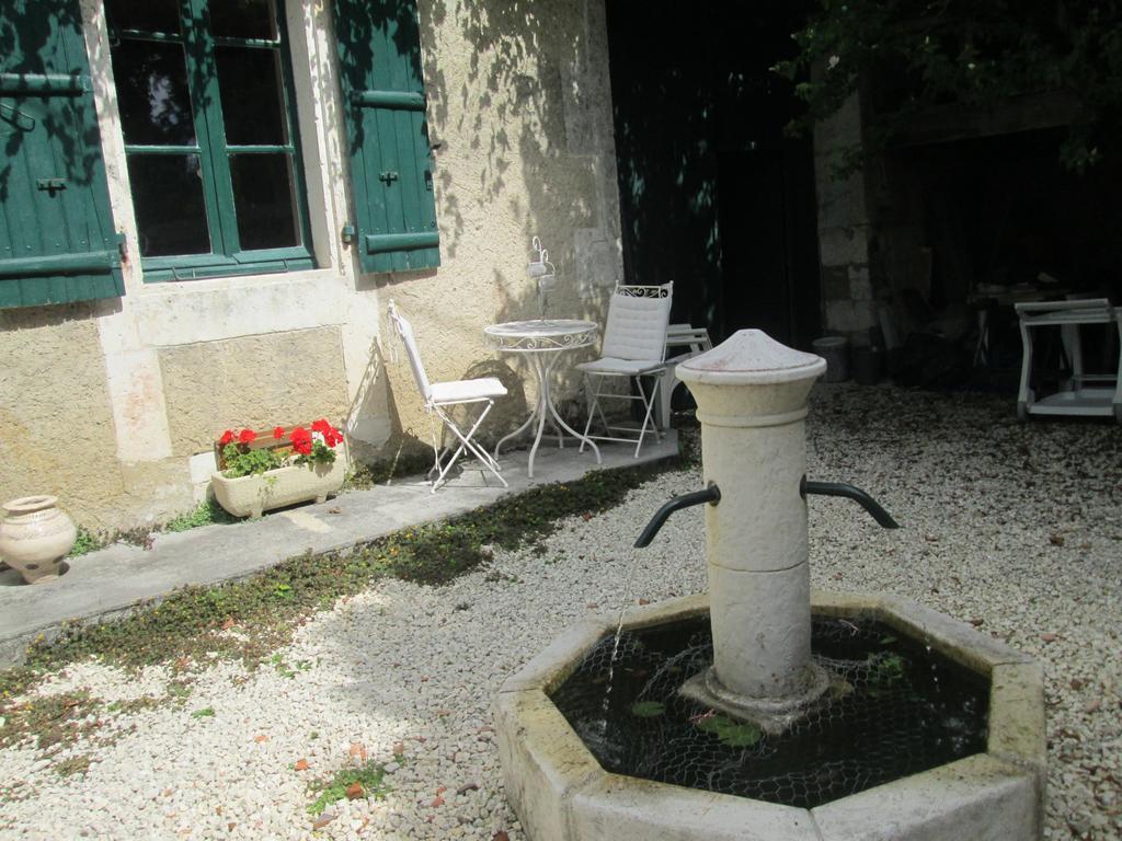 Le Petit Lavoir Saint-Paul-Lizonne Ngoại thất bức ảnh